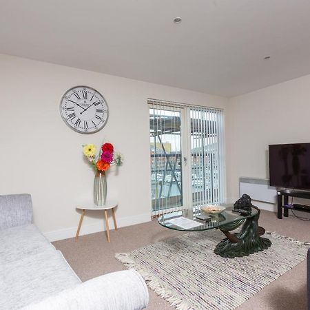Marina View Apartment スウォンジー エクステリア 写真