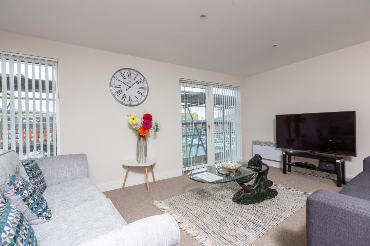 Marina View Apartment スウォンジー エクステリア 写真